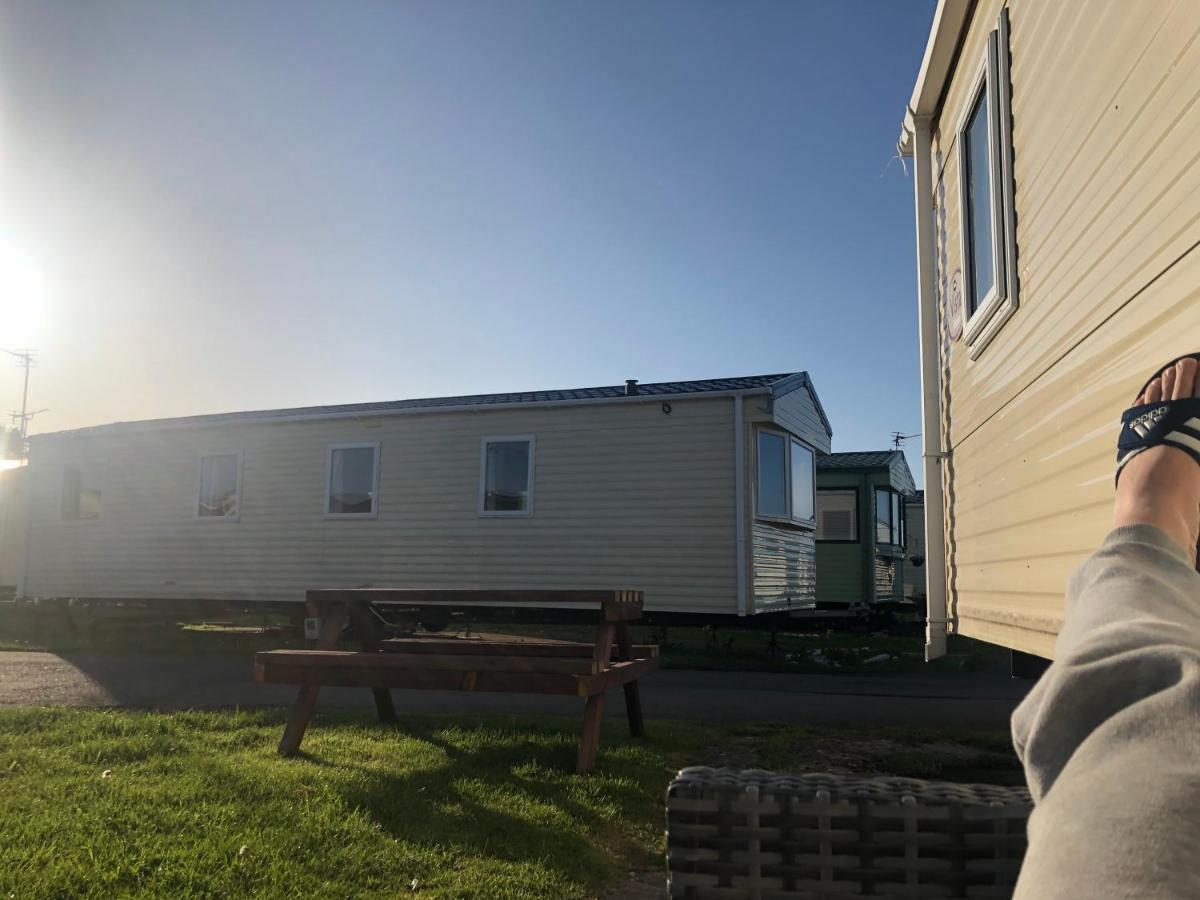 Towyn Six Berth En Suite Caravan Rhyl Exterior foto